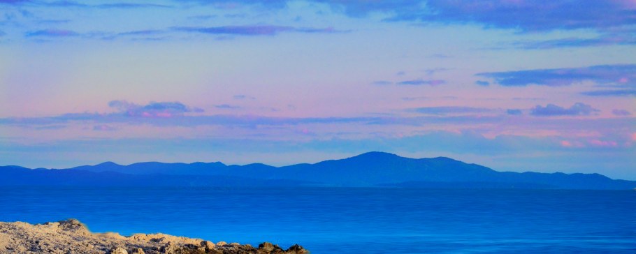 Фон небо горы море