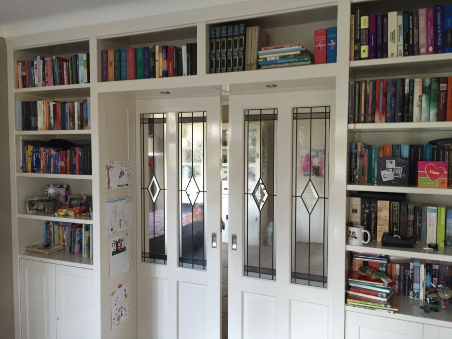 Книжный шкаф Милан 36