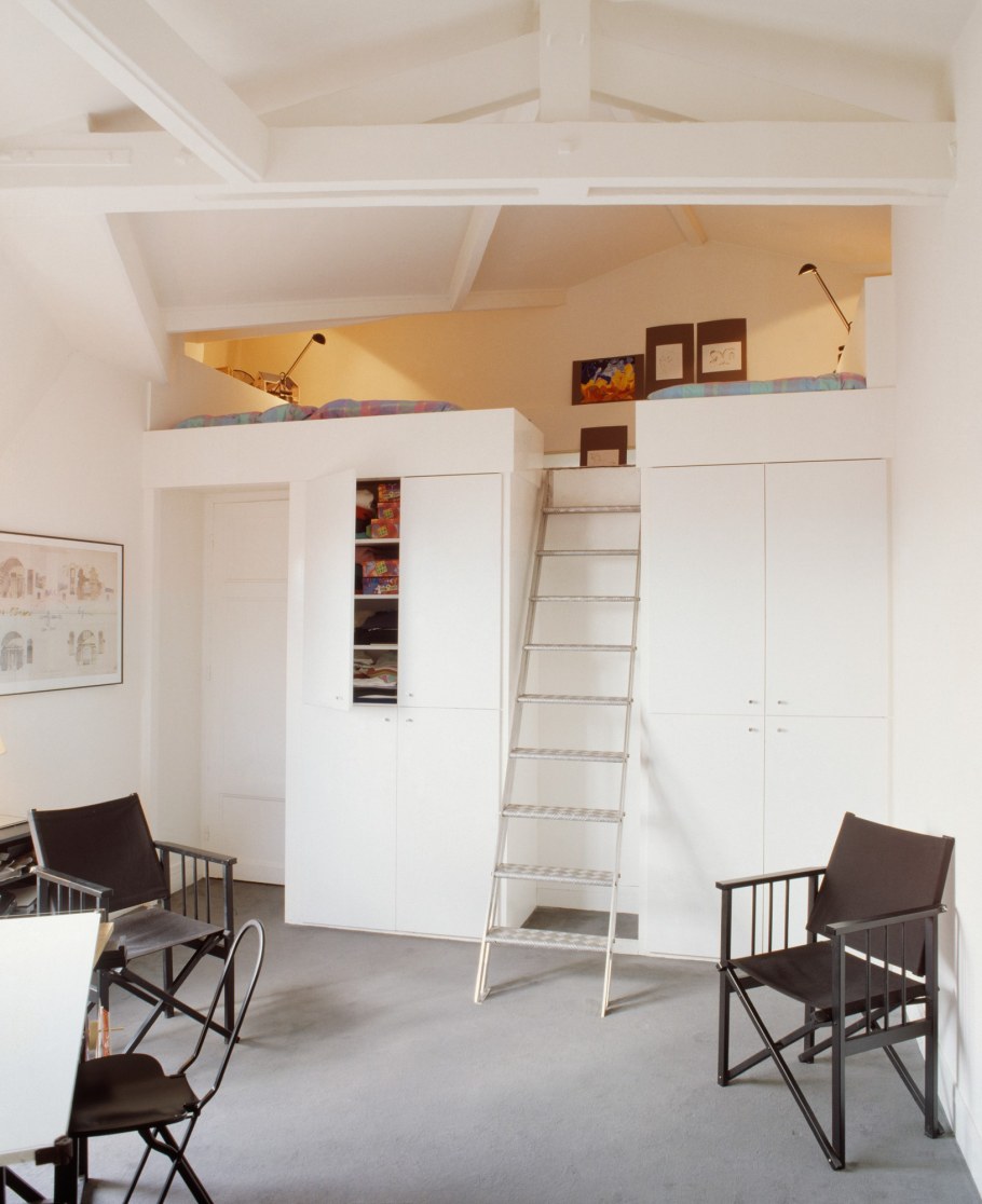 Шкаф для высоких потолков