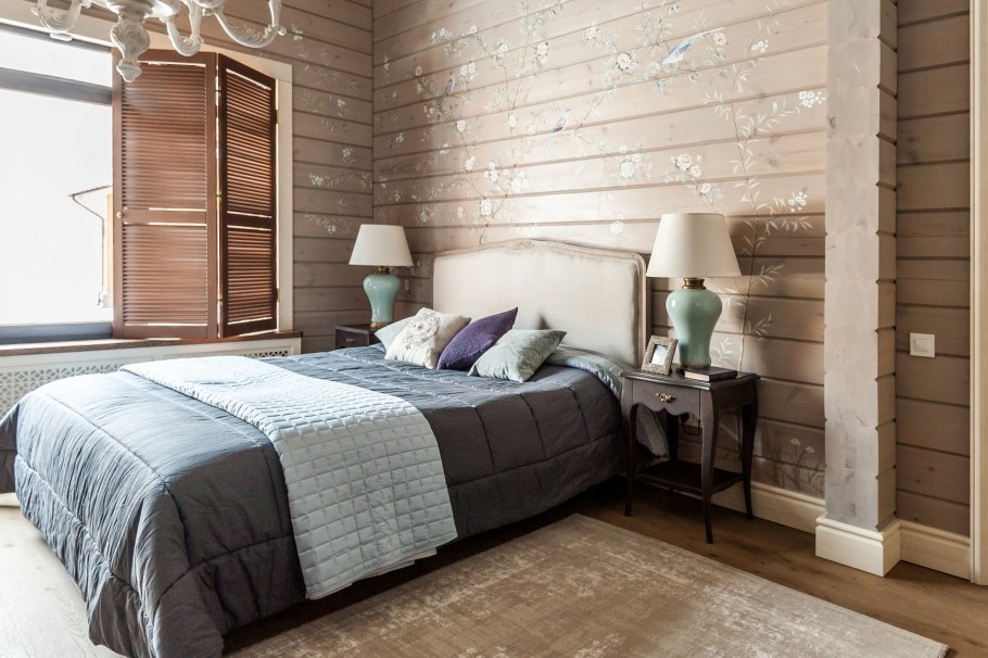 Имитация бруса в спальне