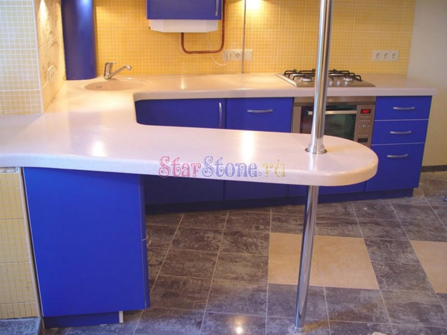 Барная стойка у стены