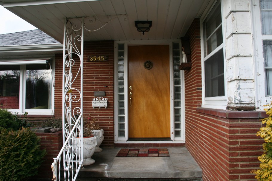 Двери входная группа частный дом