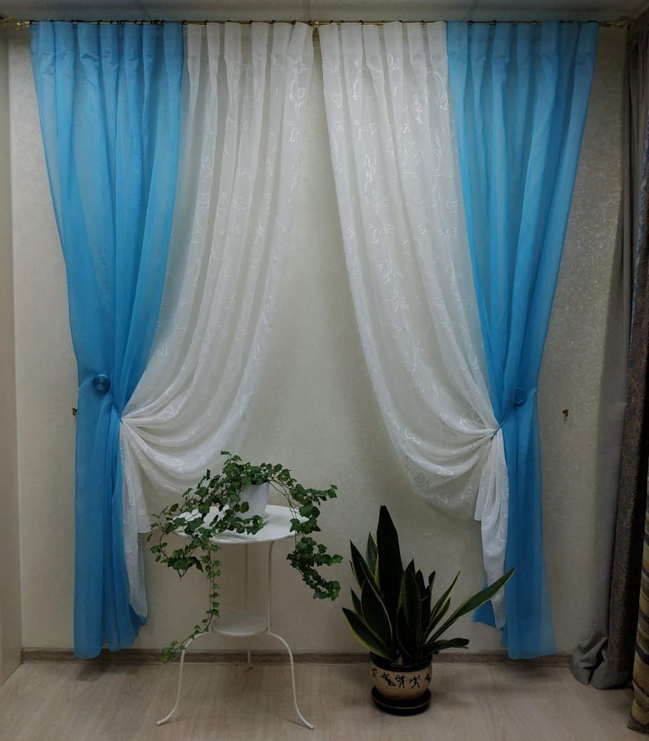 Спальня в нежно голубых тонах