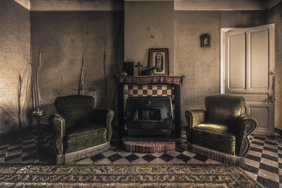 Старинный интерьер