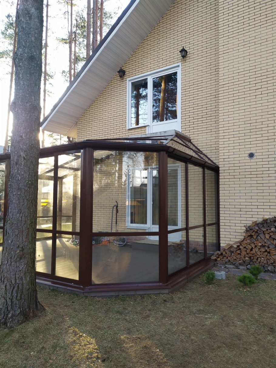 Стеклянная веранда к дому