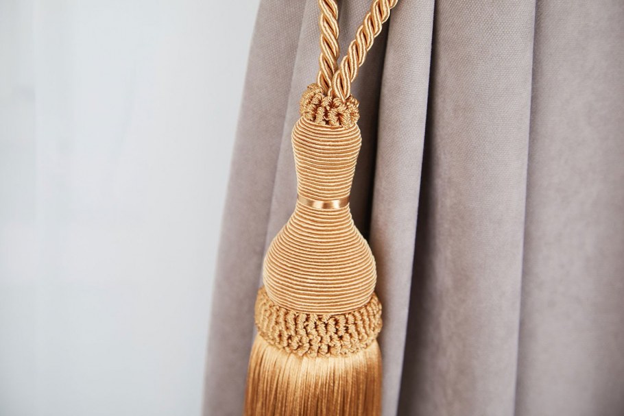 Прихваты для штор