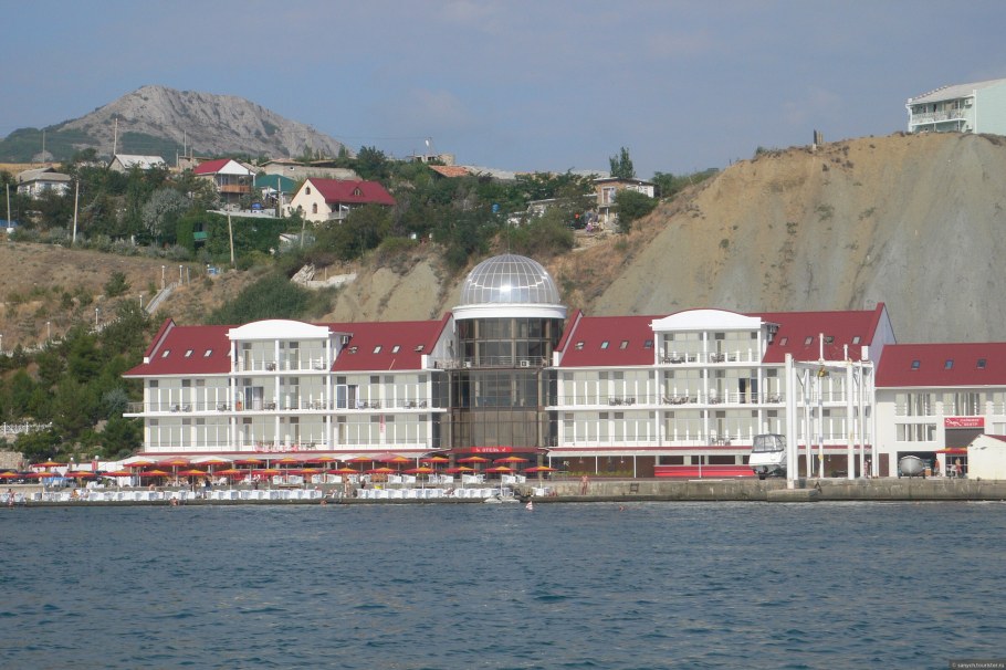 Алупка, ул. Ленина, 35 «б» эллинг 4