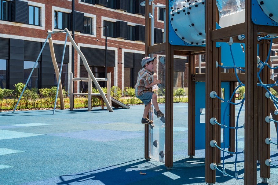 ЖК левел Амурская детская площадка