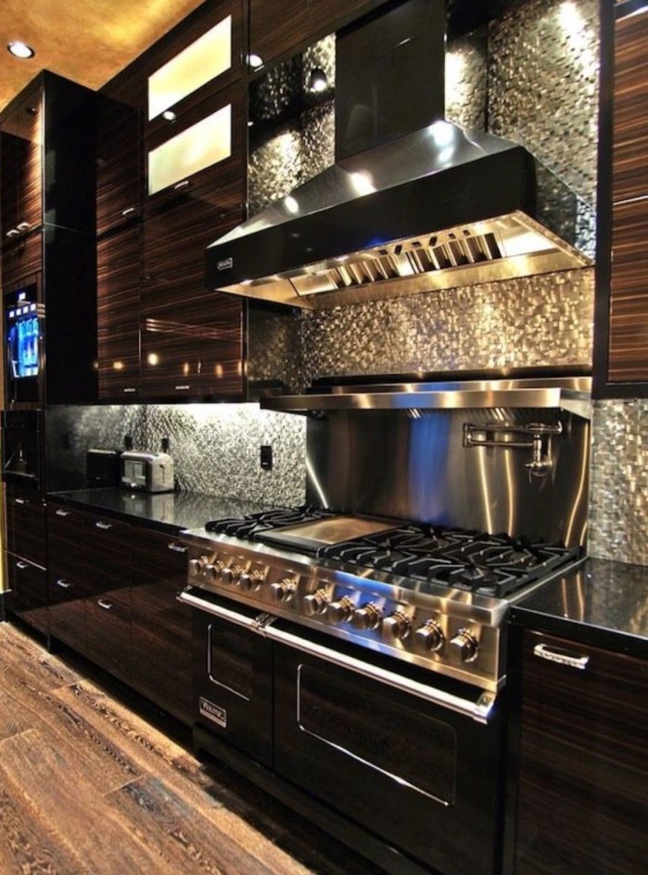 Дорогие кухни