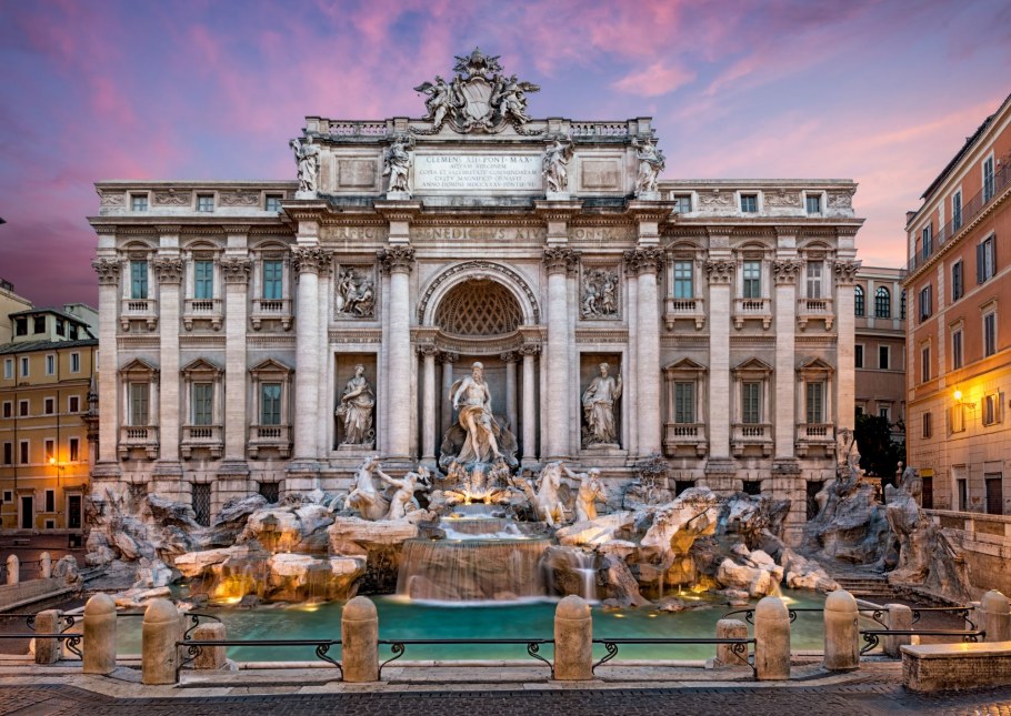 Фонтан ди Треви в Риме