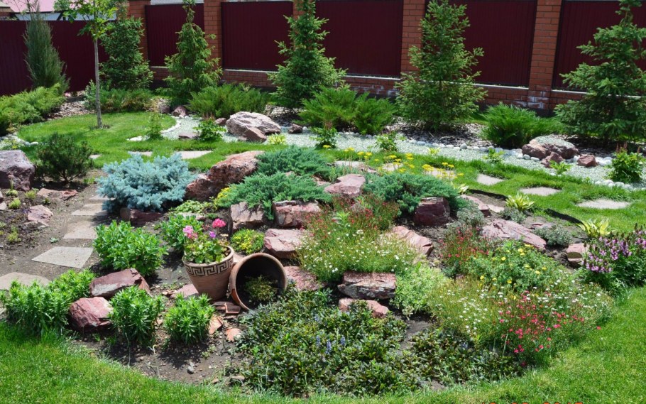 Рокарий с альпийской горкой