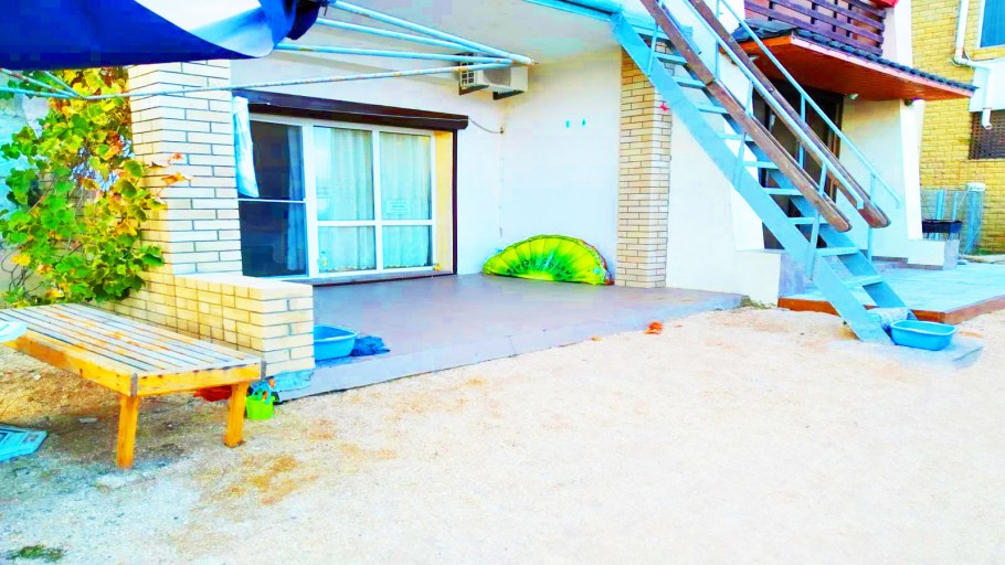 Штормовое ул Восточная 13