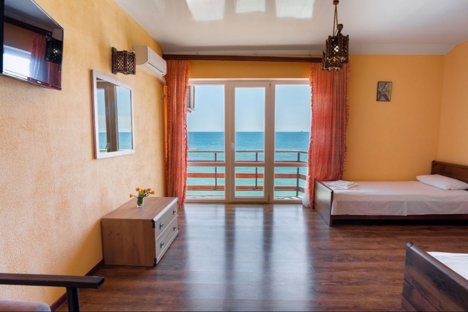 Эллинги Приморский Феодосия