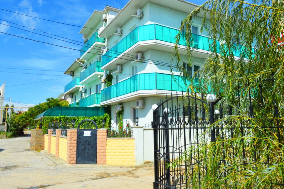 Эллинг Фео Феодосия