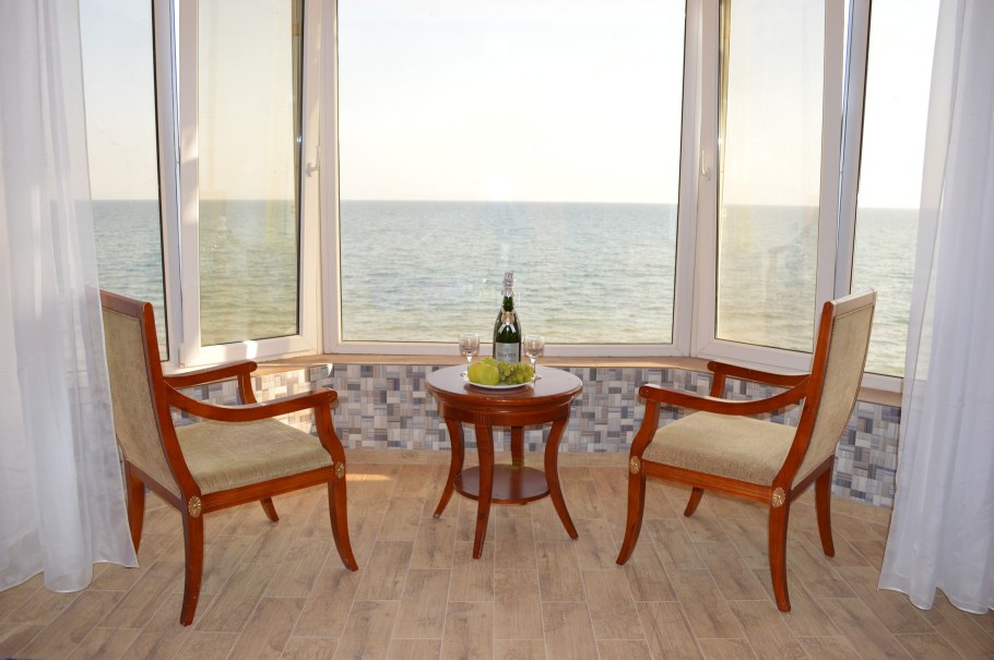 Эллинг Приморец Феодосия