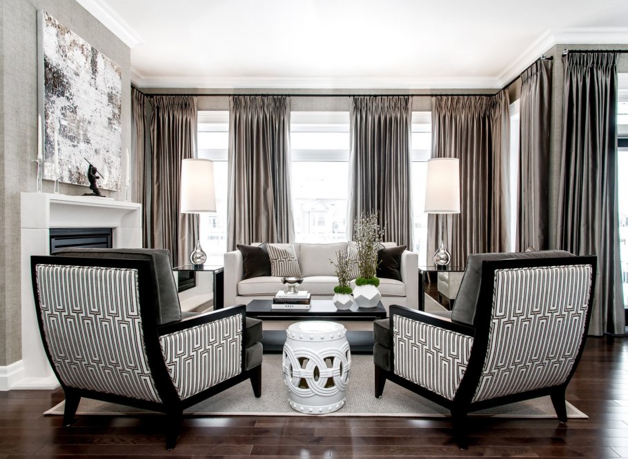 Декор стен в гостиной монохром