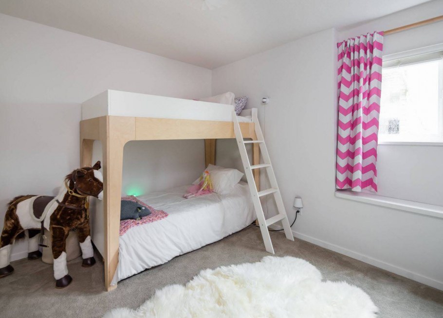 Комната с собачками для двух девочек