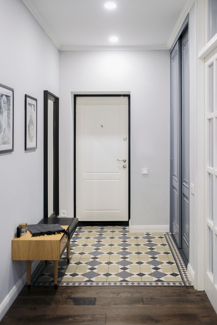 Мраморная плитка в коридоре