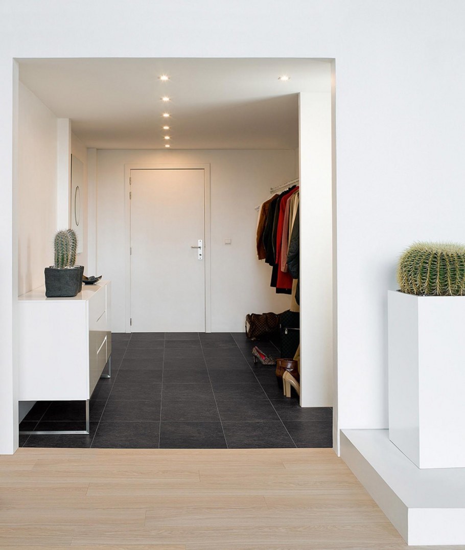 Плитка в маленькой прихожей