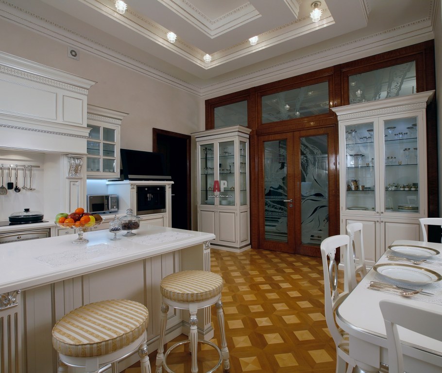 Неоклассика в загородном доме