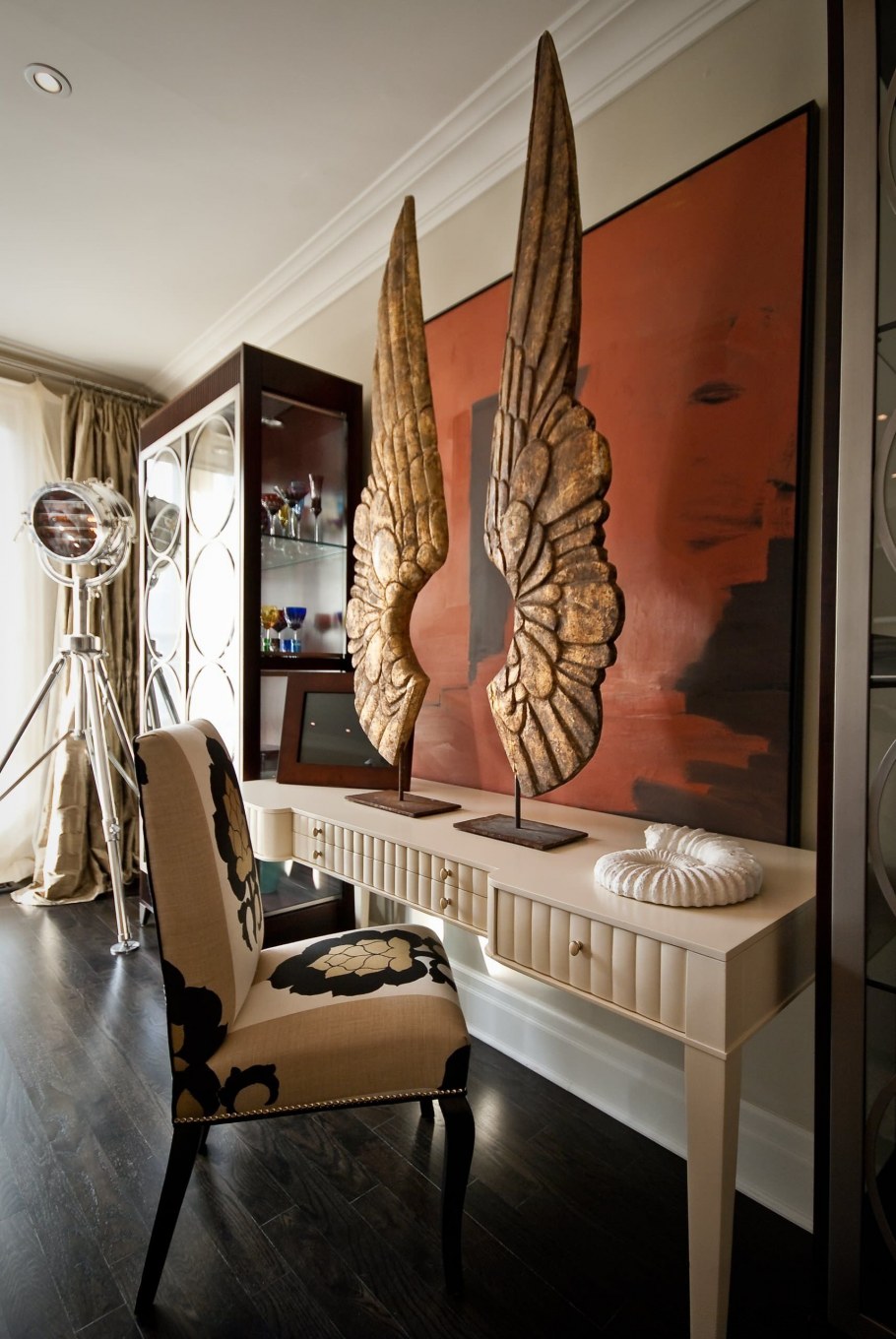 Дизайнерские скульптуры для интерьера