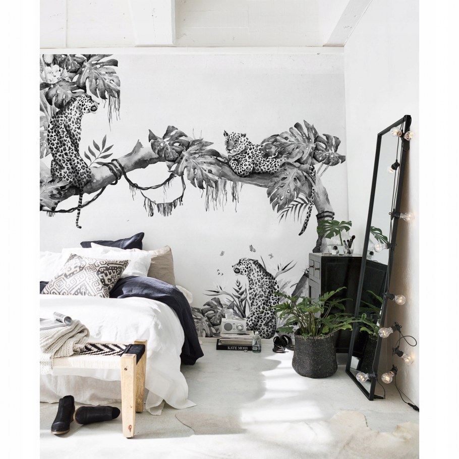 Монохромные фотообои на стену