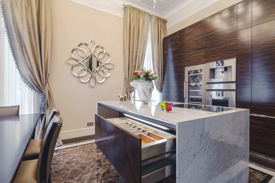 Стиль лофт и классика в интерьере