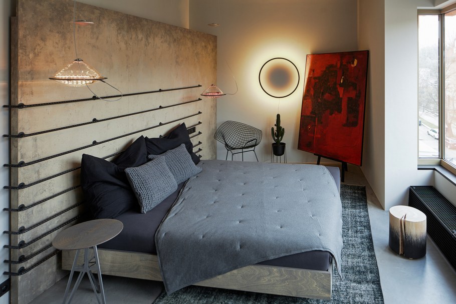 Небольшая спальня в стиле лофт