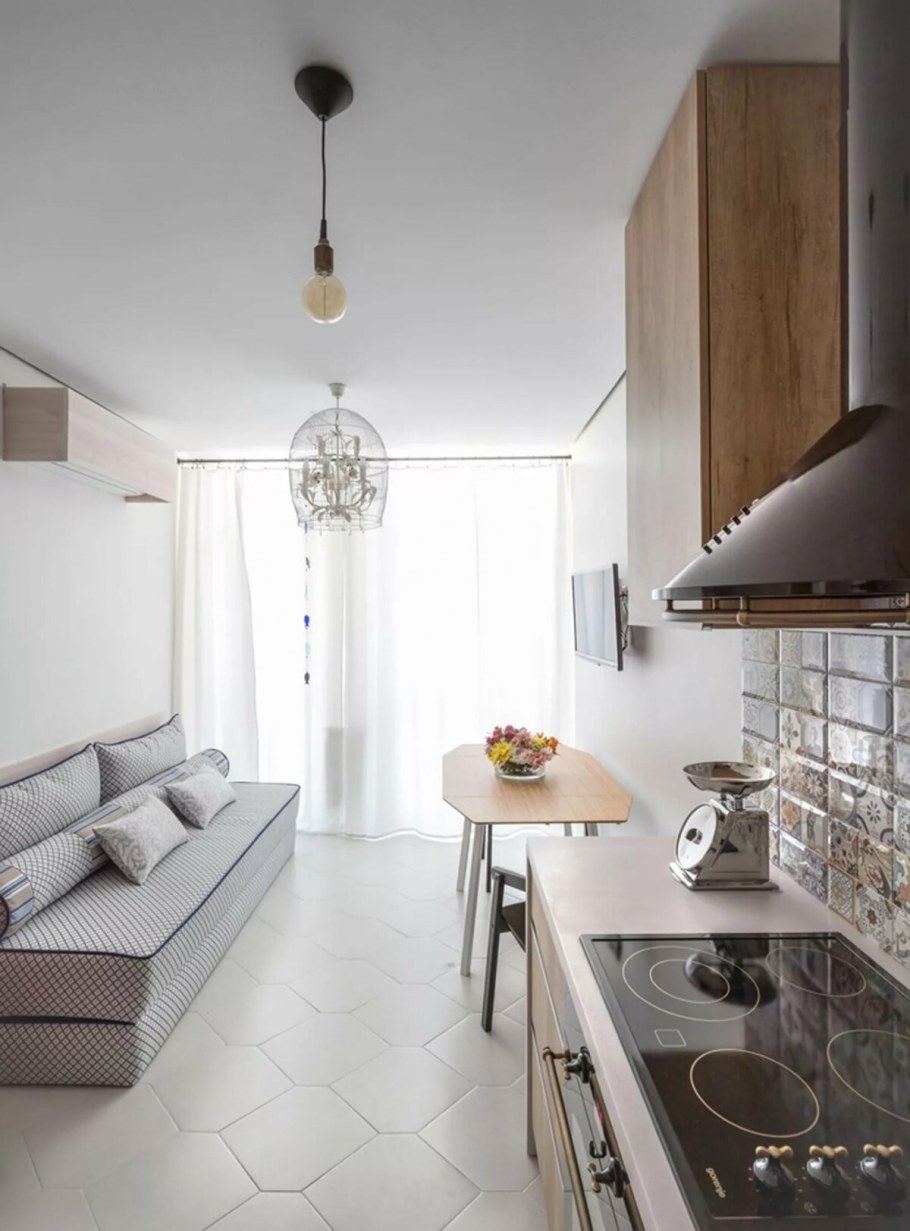 Узкая кухня-гостиная