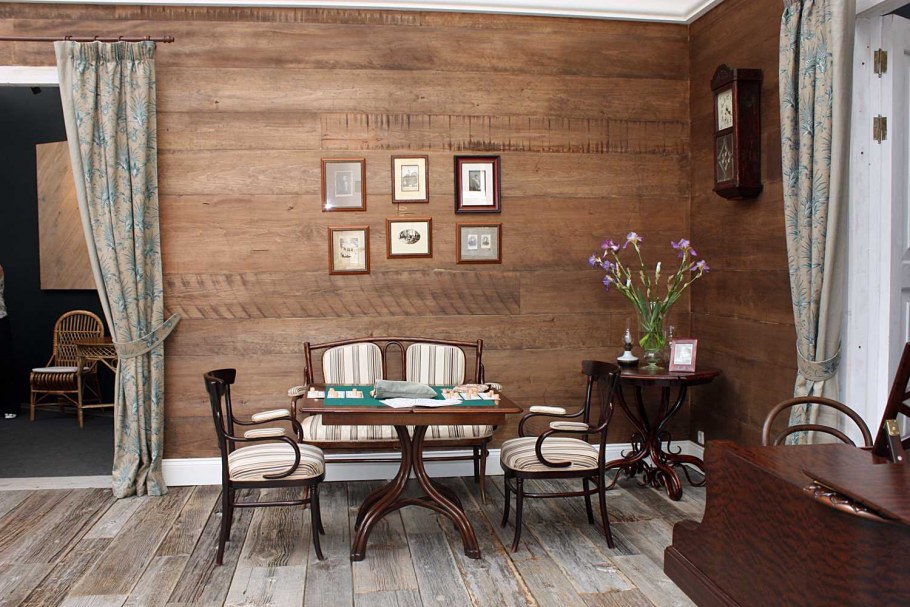 Доски в интерьере