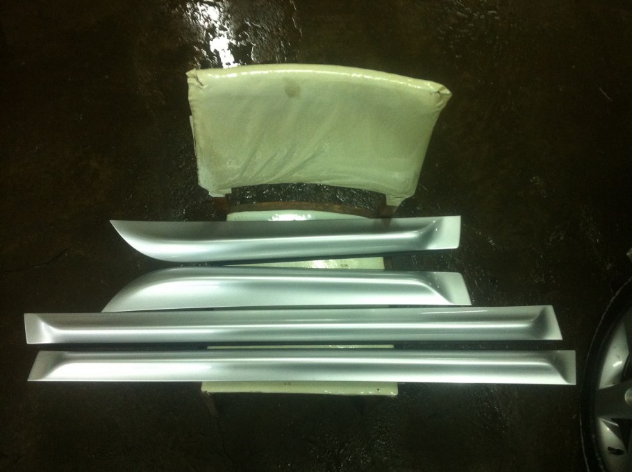 Покраска молдингов