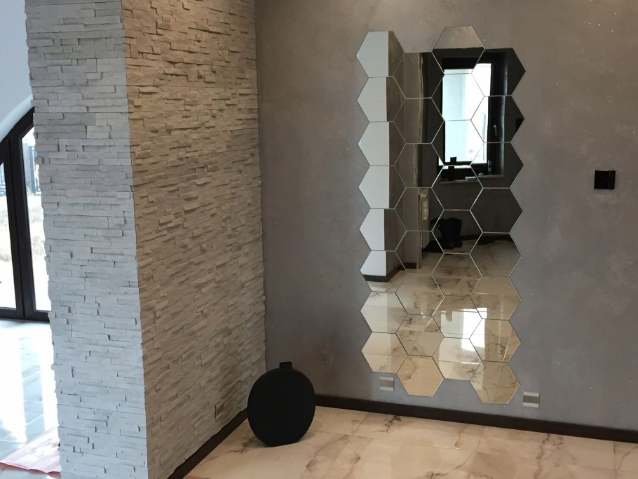 Панно из шестигранной зеркальной плитки