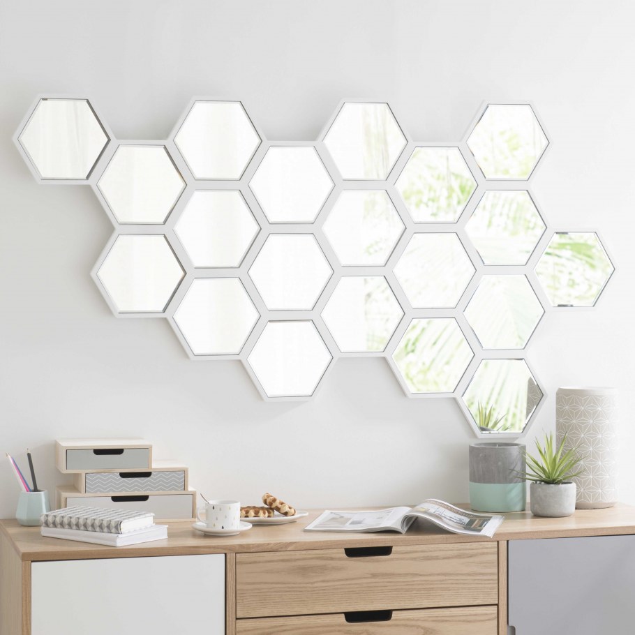 Декоративные украшения на стену