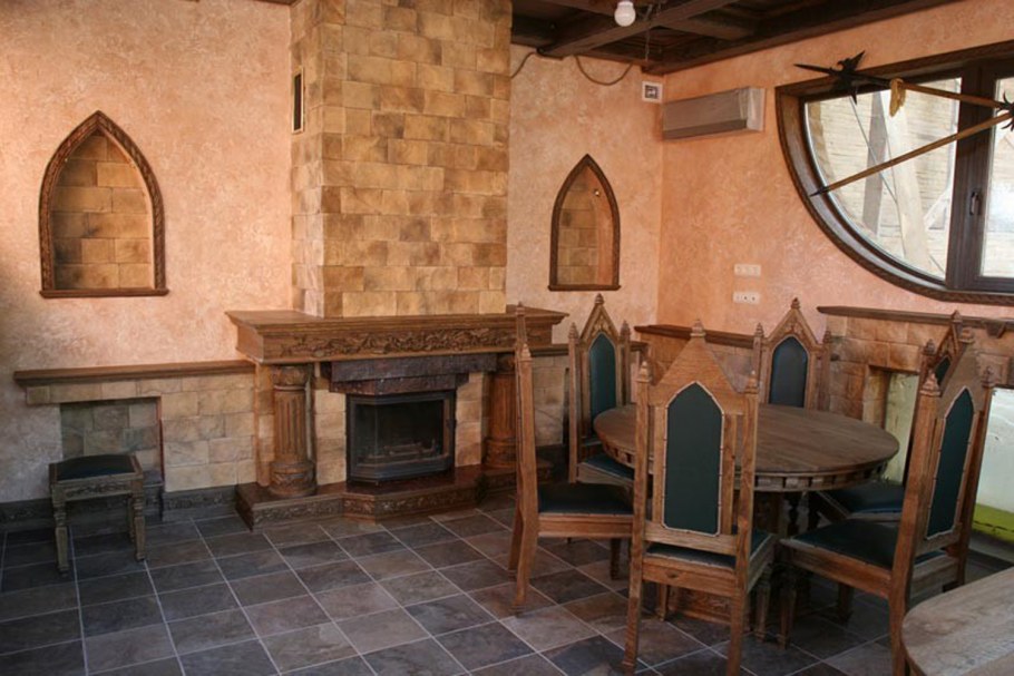 Отделка в стиле старый замок