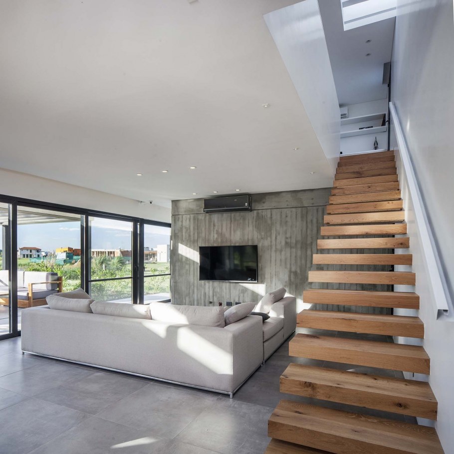 Интерьер загородного дома в стиле Хай тек