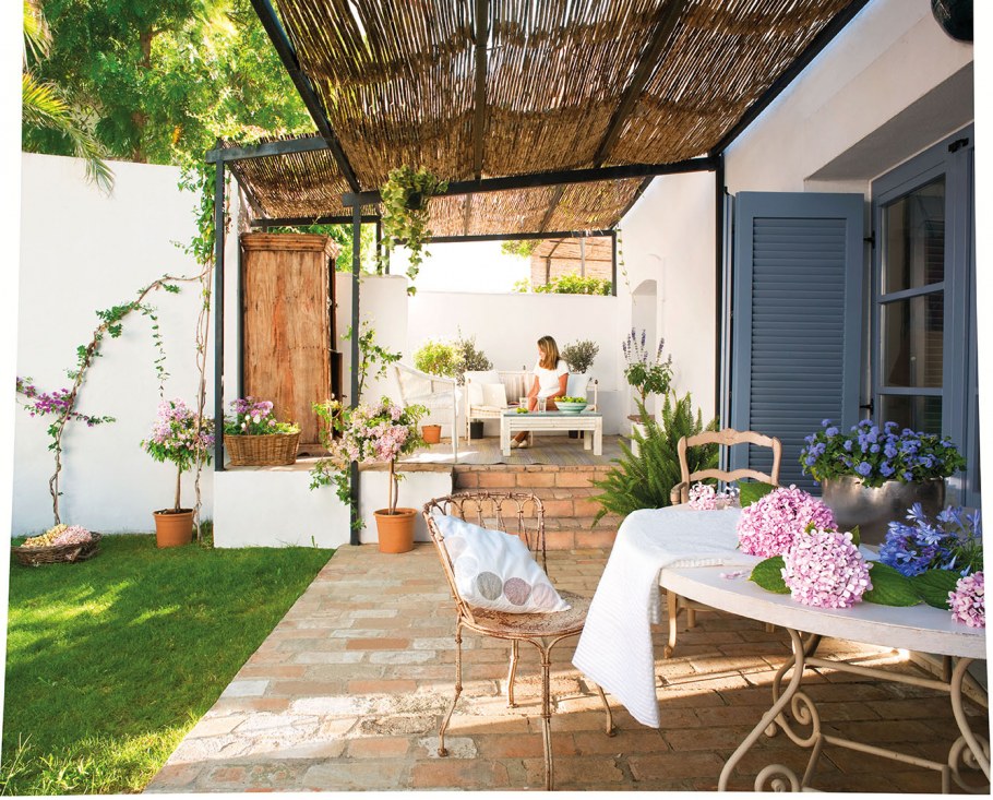 Шарлотта Перриан дом с патио