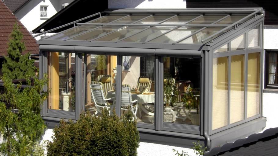 Застеклённая веранда к дому