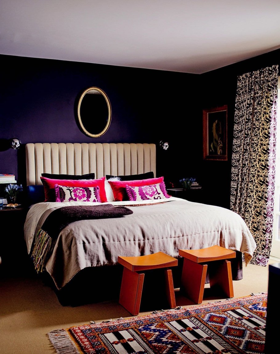 Спальная комната фиолетовая