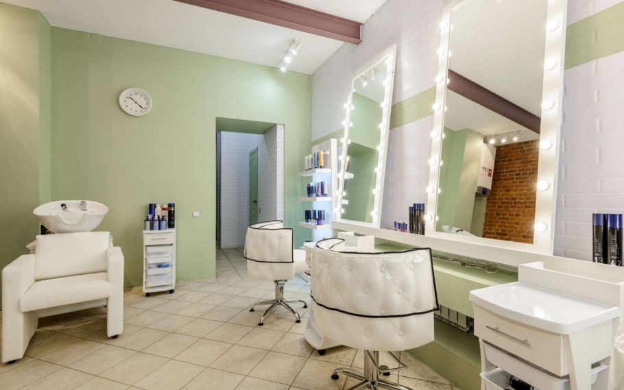 Салон красоты в оливковых тонах