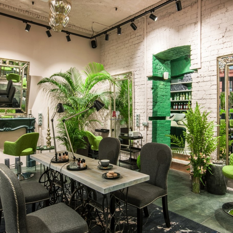 Салон красоты на Пречистенской набережной