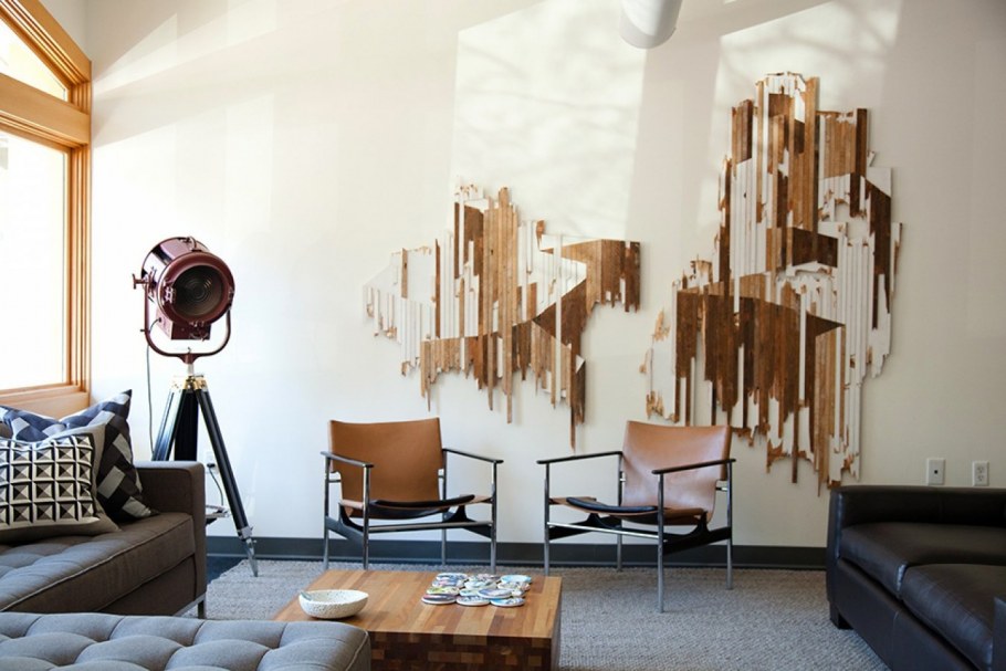 Арт объект в интерьере квартиры