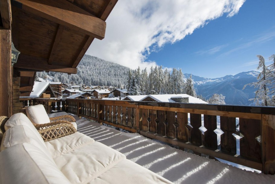 Шале в Альпах Швейцария