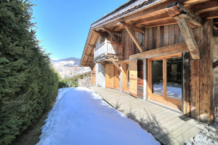 Шале в Альпах в Ленинградской области