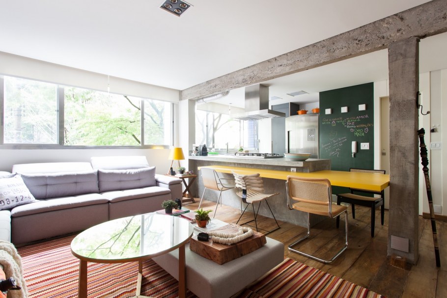 Кухни Объединенные с гостиной в стиле лофт