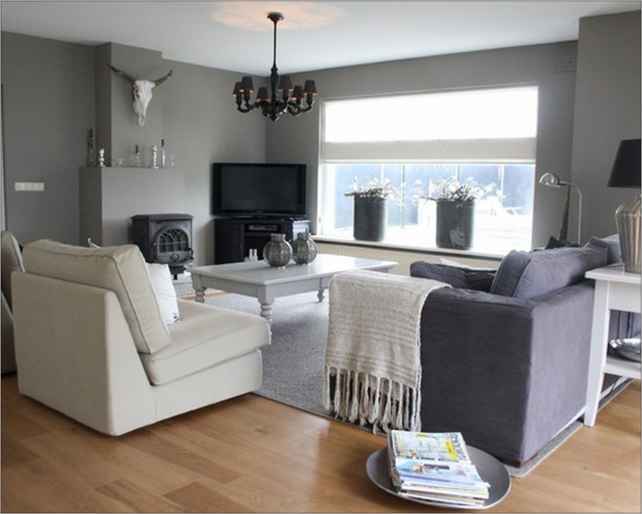 Гостиная с серыми стенами