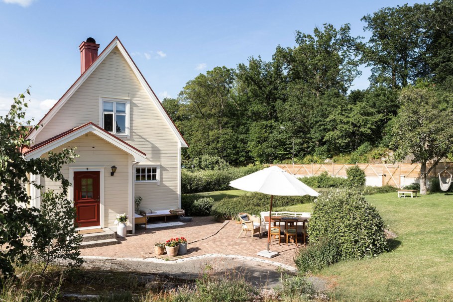 Красивый летний домик