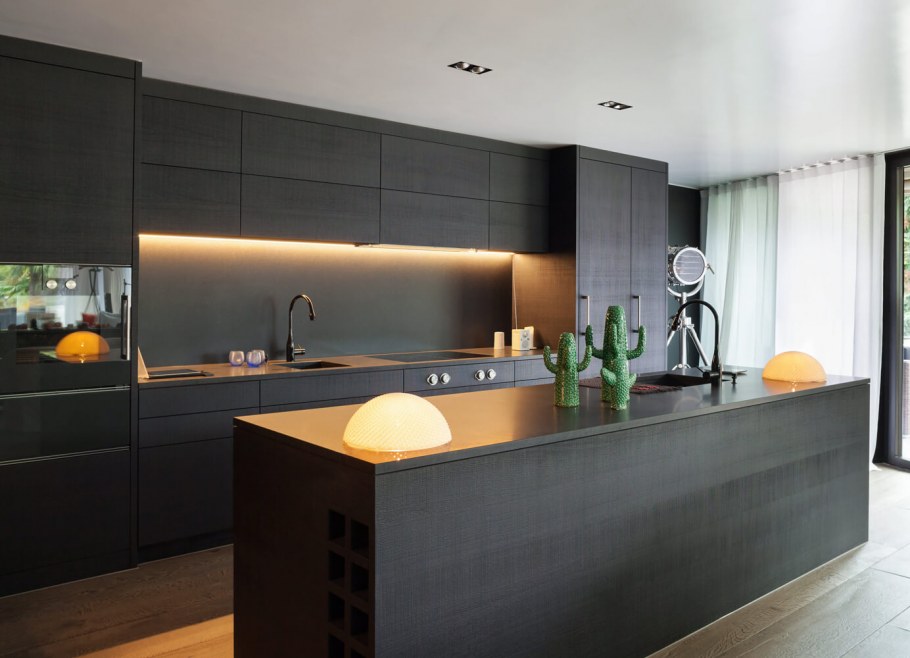 Кухня в современном стиле