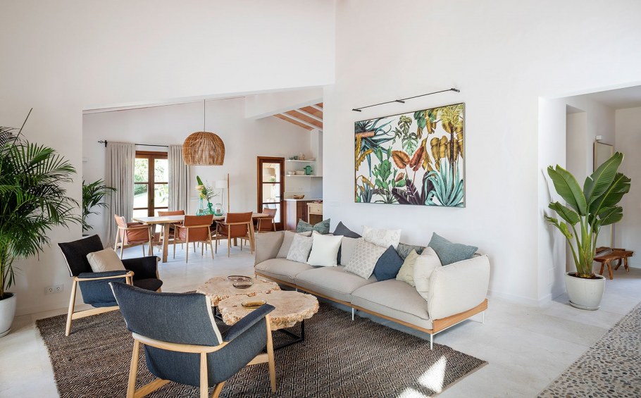 Мансардная спальня в средиземноморском стиле