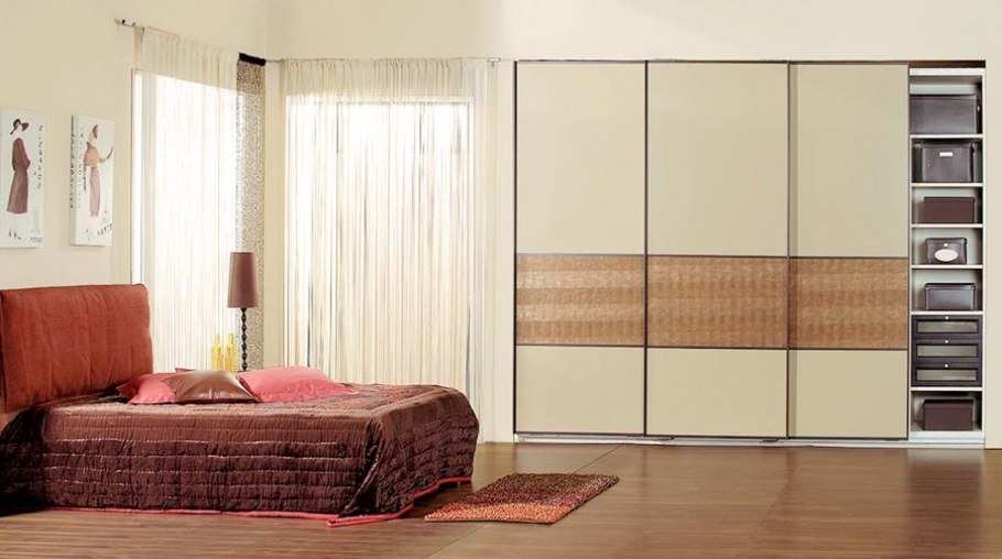 Шкаф купе из ЛДСП Эггер