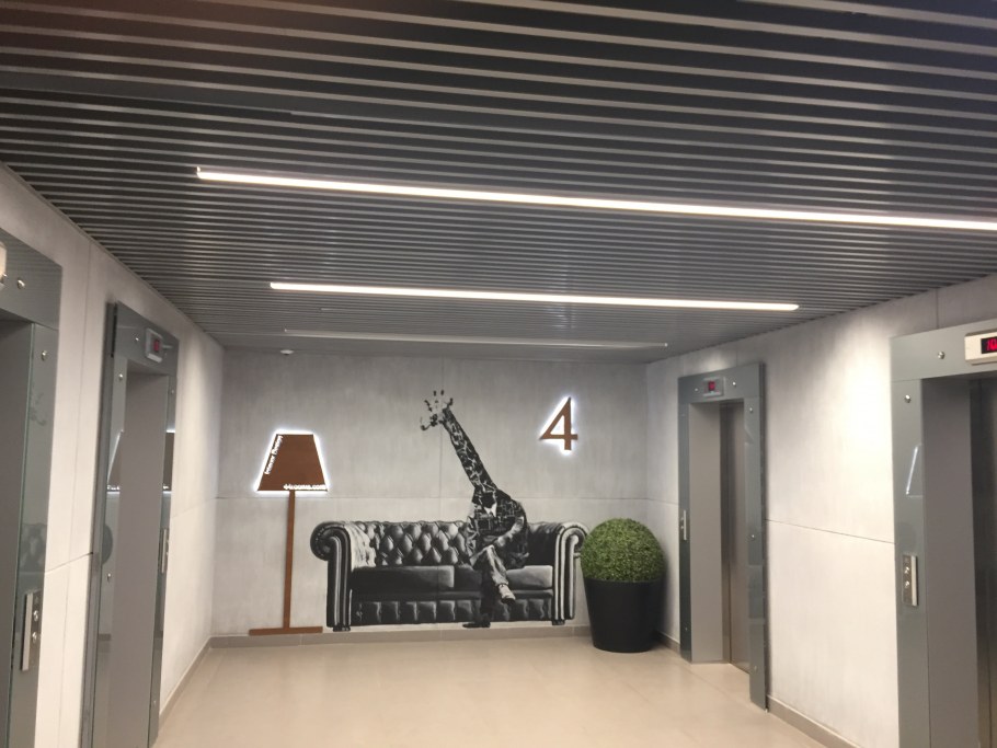 Кубообразный потолок 45x40x45